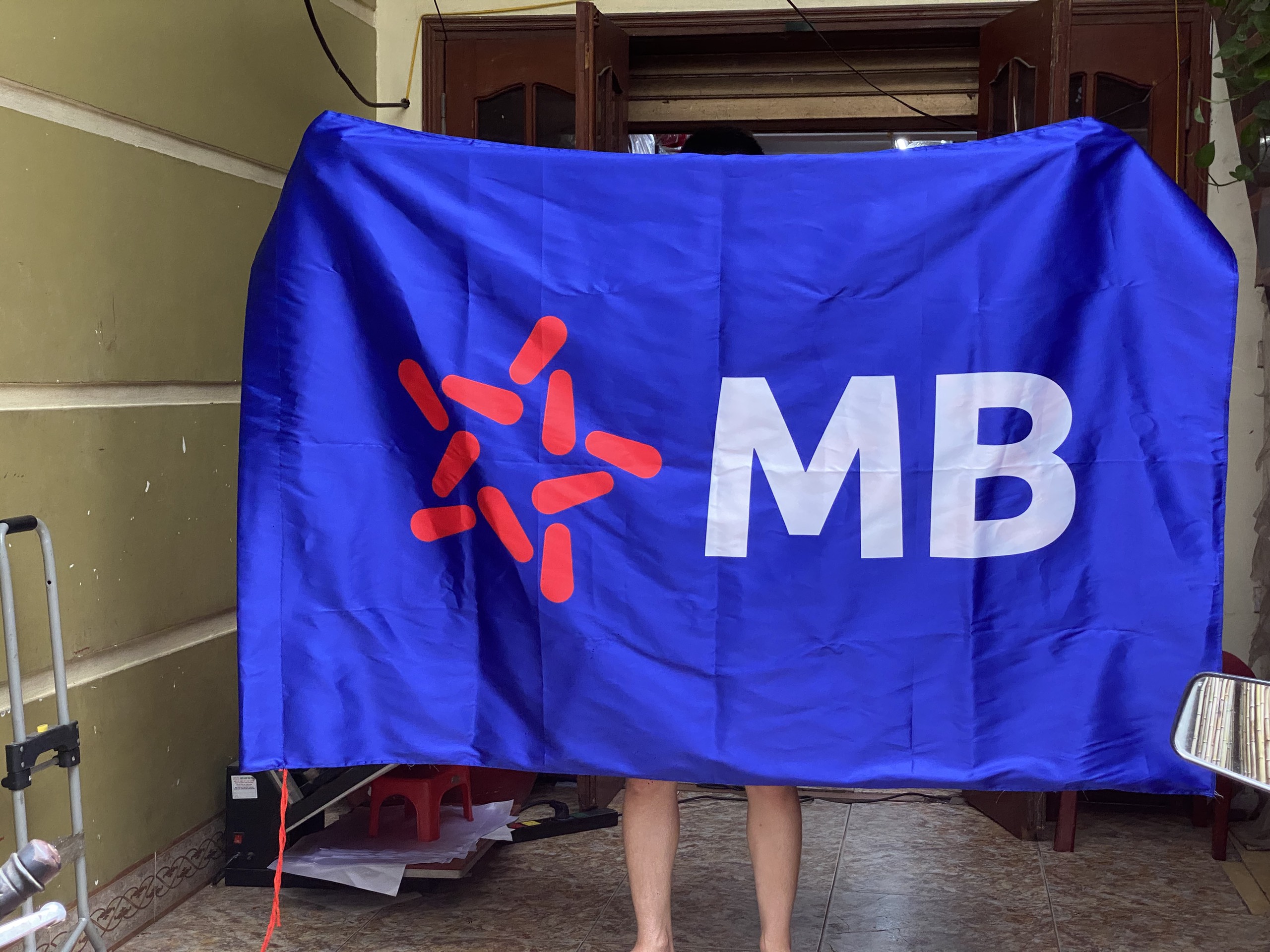 in co cong ty gia tot thiet ke theo bo nhan dien thuong hieu tai xuong zozo